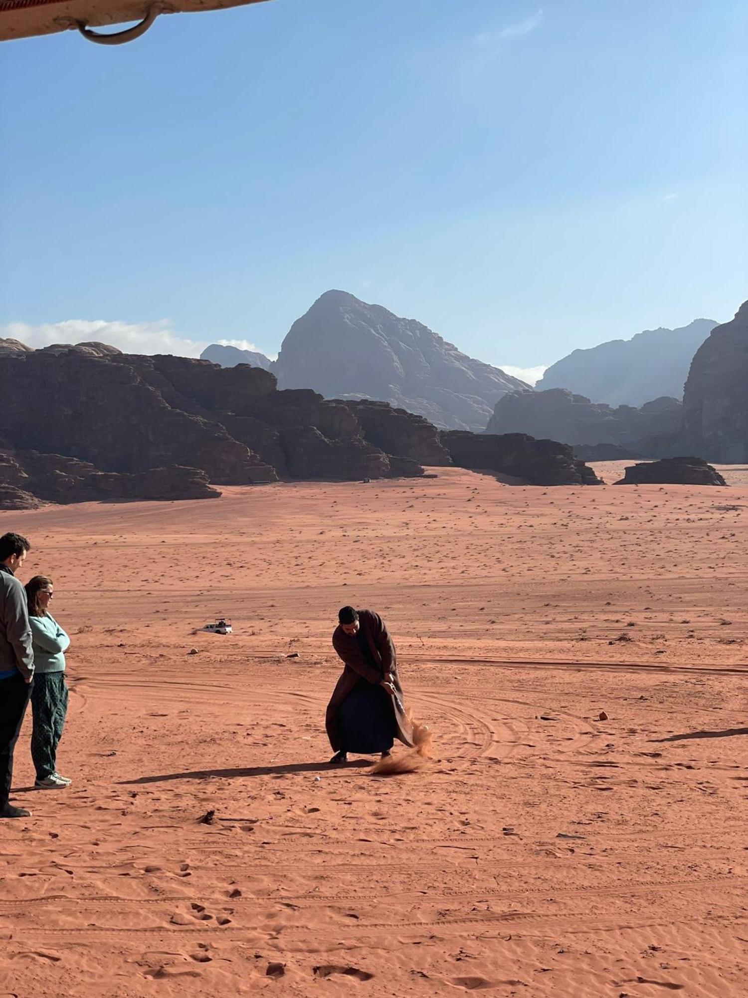 Omar Ghazi Camp Hotel Wadi Rum Exterior foto