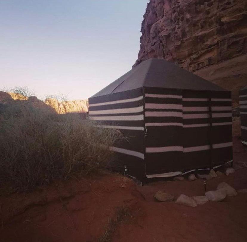 Omar Ghazi Camp Hotel Wadi Rum Exterior foto