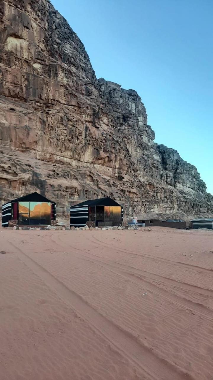 Omar Ghazi Camp Hotel Wadi Rum Exterior foto