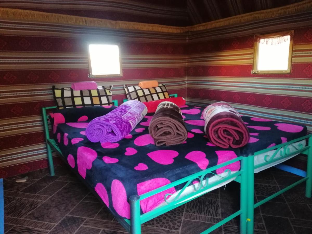 Omar Ghazi Camp Hotel Wadi Rum Exterior foto